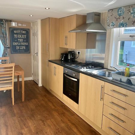 2 Bedroom Self-Catering Chalet Steps Exterior photo